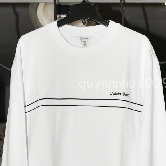 RAND NEW   CLAVIN KLEIN MEN CREWNECK  LONG SLEEVE SHIRT - Picture 2 of 6